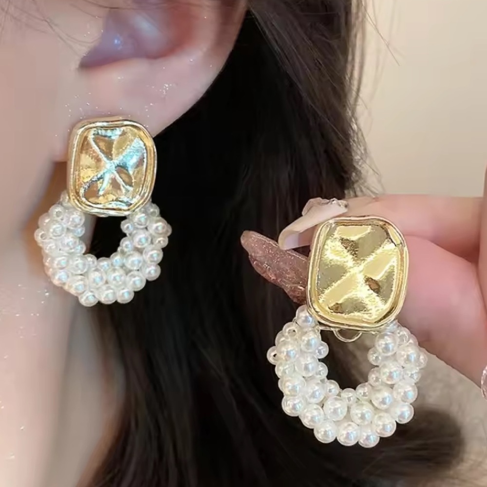 Zara Gold And White Pearl Earrings